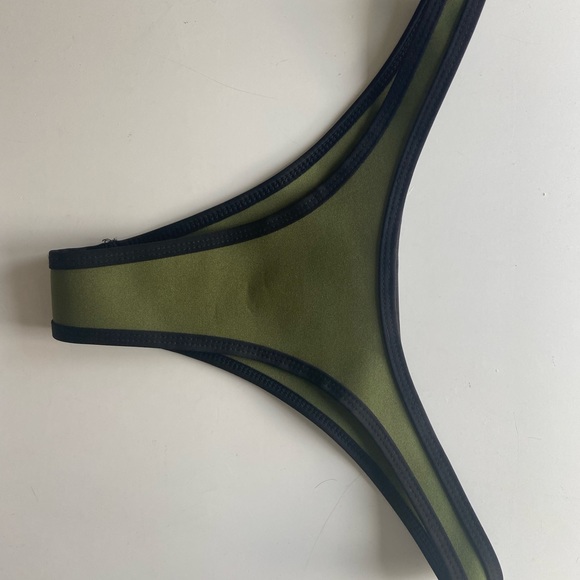 Hoaka swim bottoms LIKE NEW - Picture 2 of 3